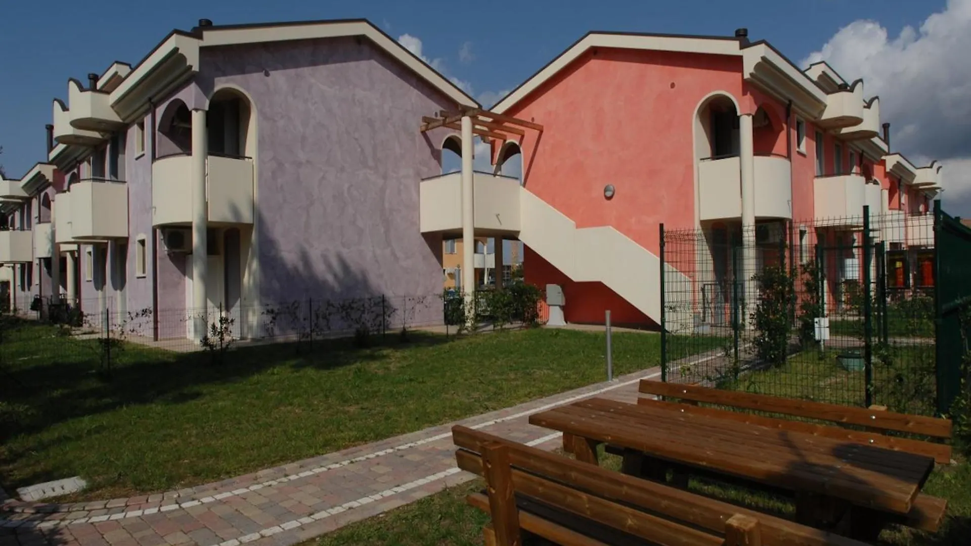 Colorful Apartment With Fenced Garden And Fireplace Bibione